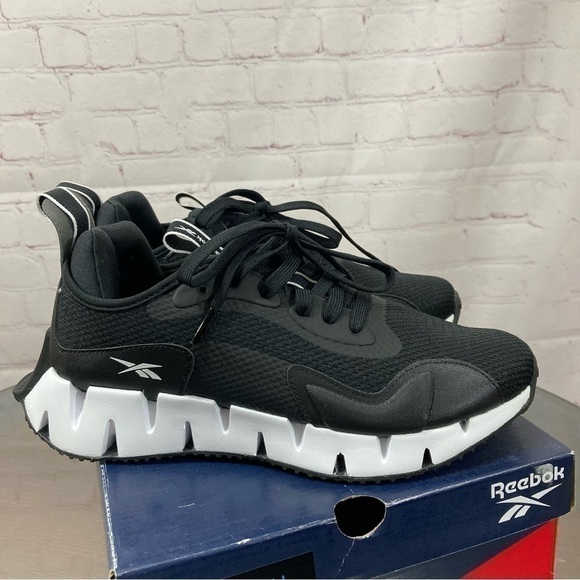 REEBOK ZIG DYNAMICA MENS RUNNING SHOES size 7 black top white sole nib - Picture 1 of 13